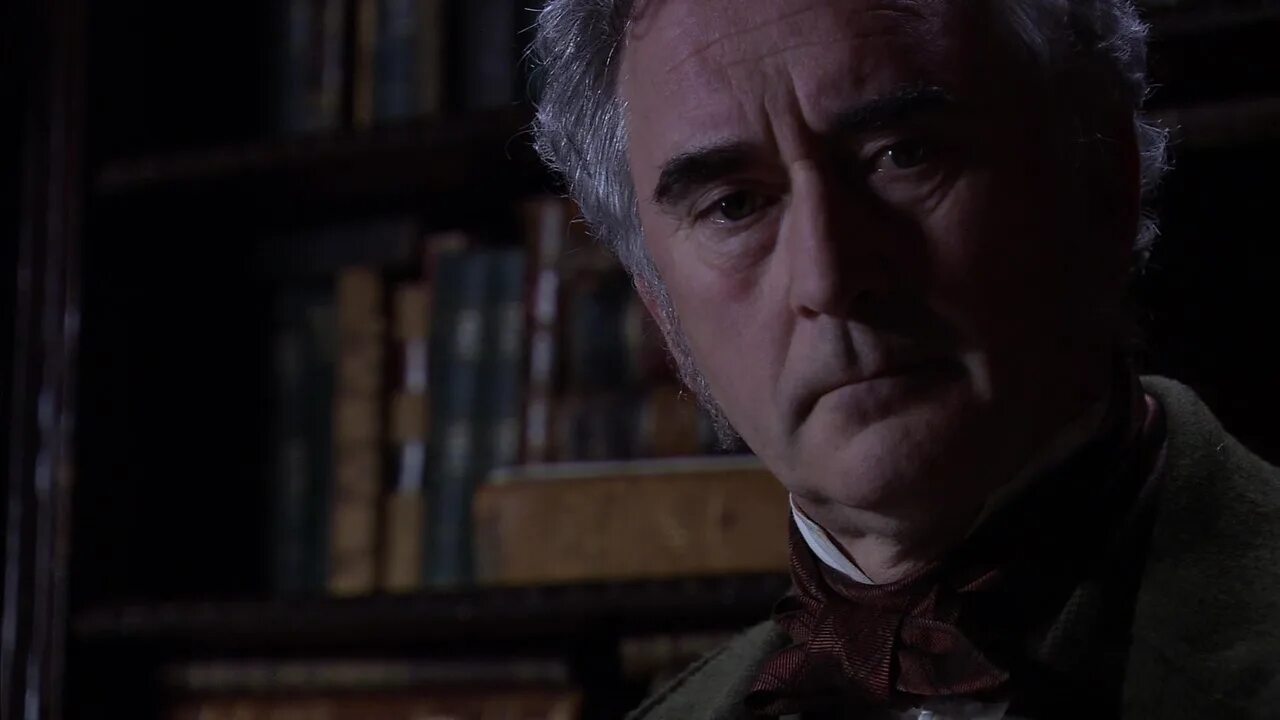 Холодный дом содержание. Холодный дом 2005. Леди дедлок холодный дом. Холодный дом 2005 эстер. Джилиан андерсон холодный дом.