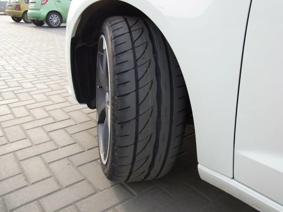 Купить резину летнюю r16 225. Bridgestone potenza Adrenalin re002 225/55 r17. Bridgestone potenza Adrenalin 205/50 r15. Bridgestone potenza Adrenalin re002 205/55/16. Bridgestone potenza Adrenalin re002 205/55 r16.