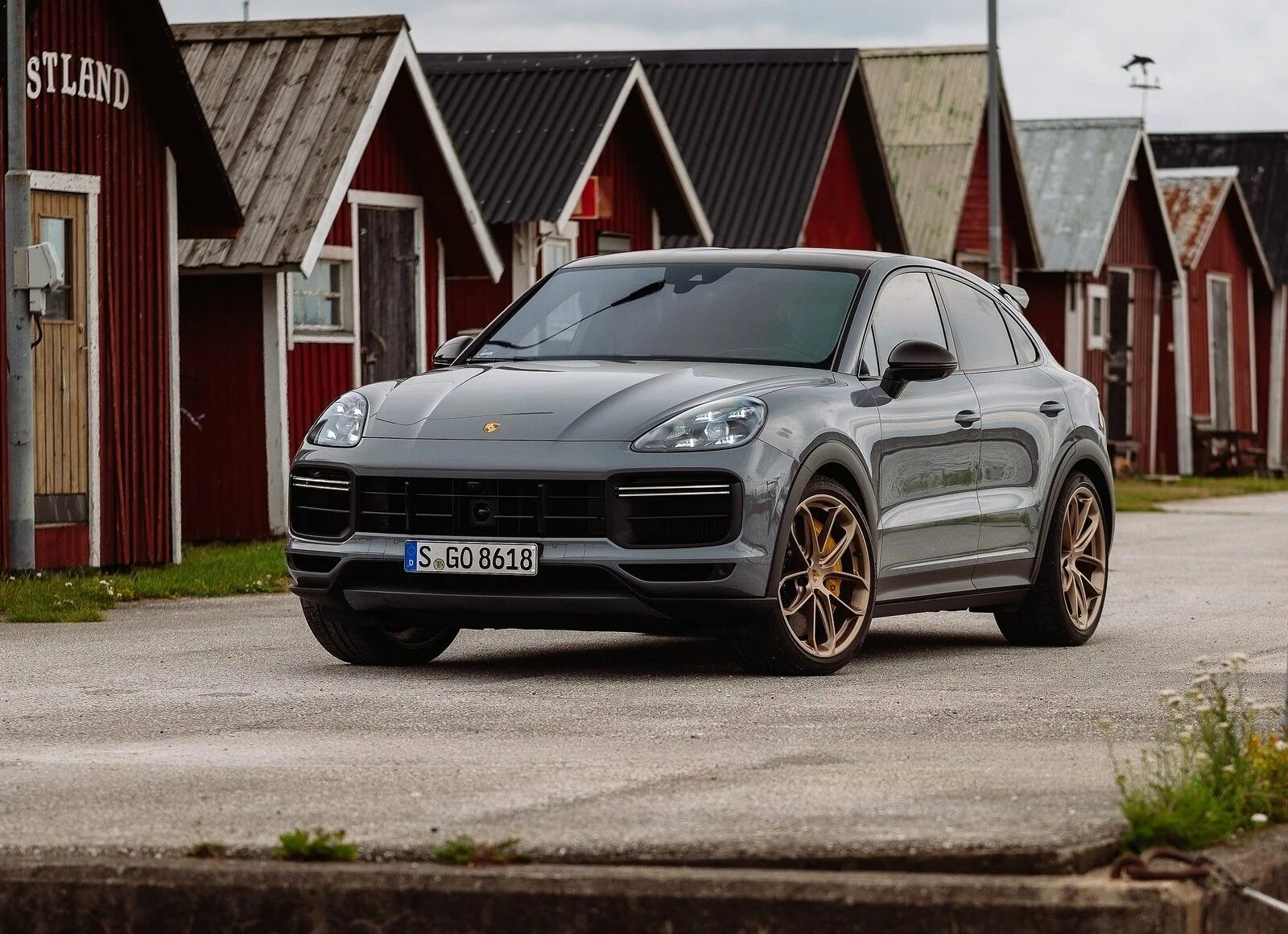 Cayenne turbo gt. Porsche cayenne turbo. porsche cayenne turbo gt. porsche cayenne turbo gt 2025. порше кайен турбо gt 2025.
