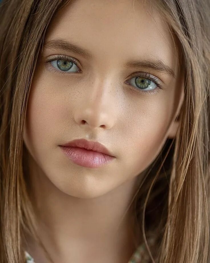 Эмма свит. Крупные девушки подростки. Тринадцать лет большая грудь. Кристина романова. Хлоя морец.