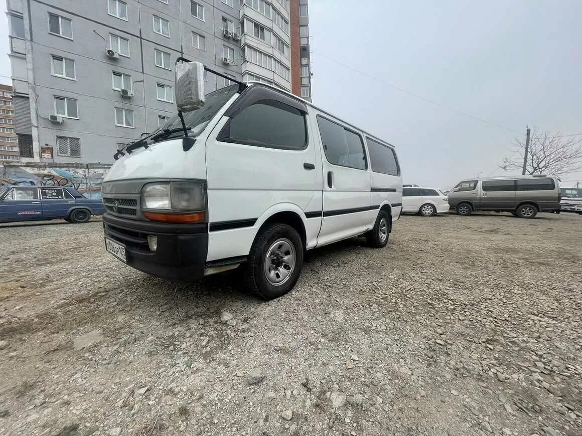 Toyota Hiace 2003. Тойота Хайс 2003 года дизель 80 л.с. МКПП Тойота Хайс 2вд. Тойота Хай айс 96 года мануал. Куплю хайс в приморском