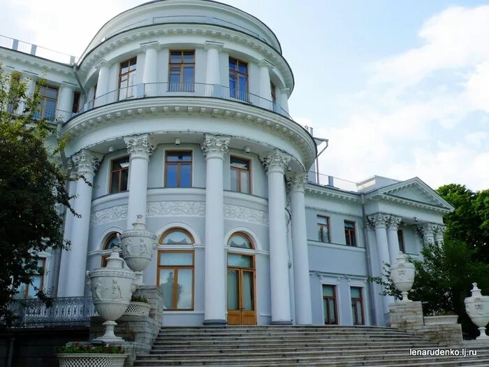 Выездной читальный зал на елагином острове. Елагин остров дворец. Елагинский парк в санкт-петербурге. 2 июня елагина приобрела. Спб парк елагин остров.