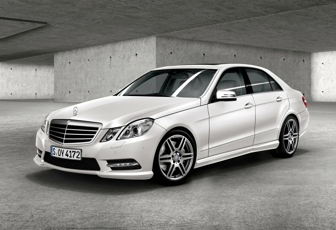 Mercedes-Benz e-class 2012. Mercedes-Benz w212. Mercedes Benz e350 w212 AMG. Mercedes Benz e200 w212.