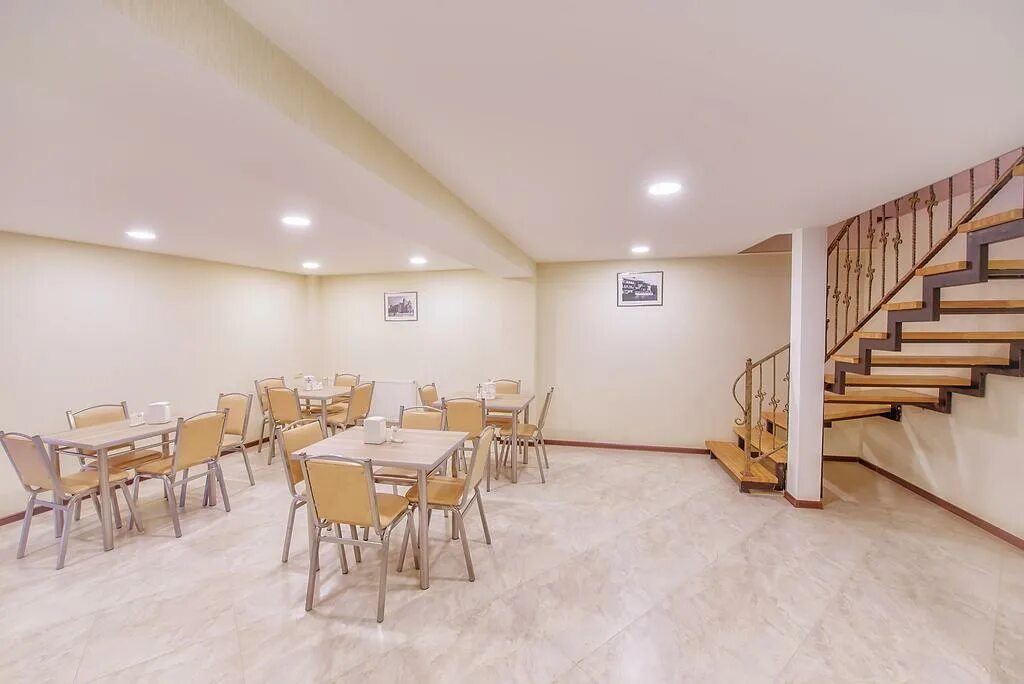 Отель Corner Тбилиси. Отвель Дкорнер Тбилиси. Hotel 21 Тбилиси. Green Corner Hotel Эльбрус.