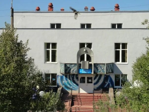 В. Буркова 30. Мурманск буркова 30. Мурманская областная детско-юношеской библиотека им. Мурманская областная детско-юношеская библиотека.