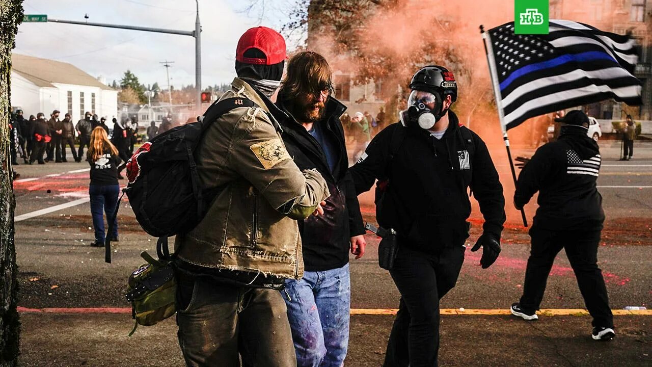 Митинг армия. Митинги в США. Митинги в США 2020. Митинг против Трампа.