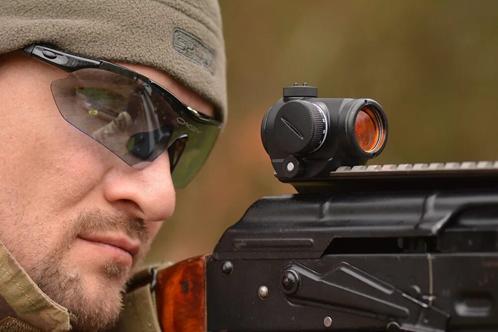 Пилад коллиматор 1 25. Коллиматорный прицел на винтовке. Охота с коллиматорным прицелом. Охота с коллиматорным прицелом. Охота с коллиматорным прицелом.