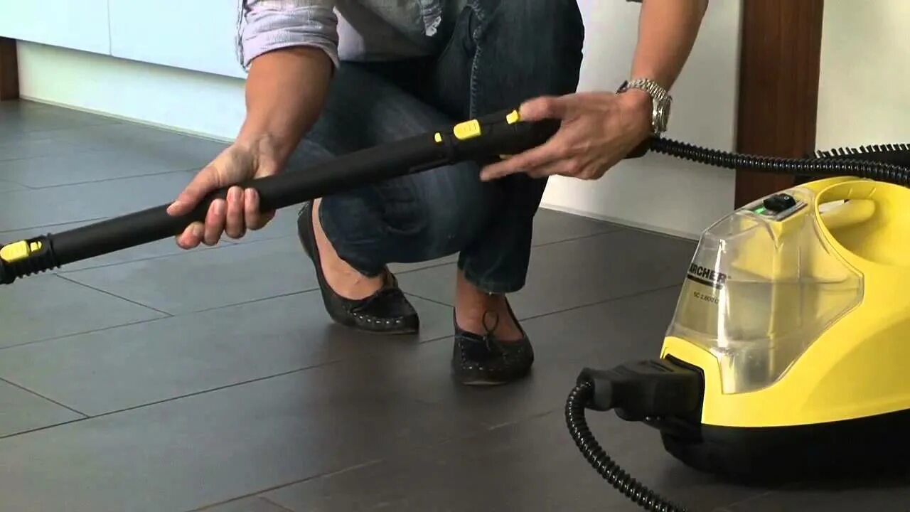 Мытье керхером видео. Пылесос Karcher sv7. Керхер CS 2.500 C пылесос. Кёрхер пылесос sc2. Керхер 2500 пароочиститель.