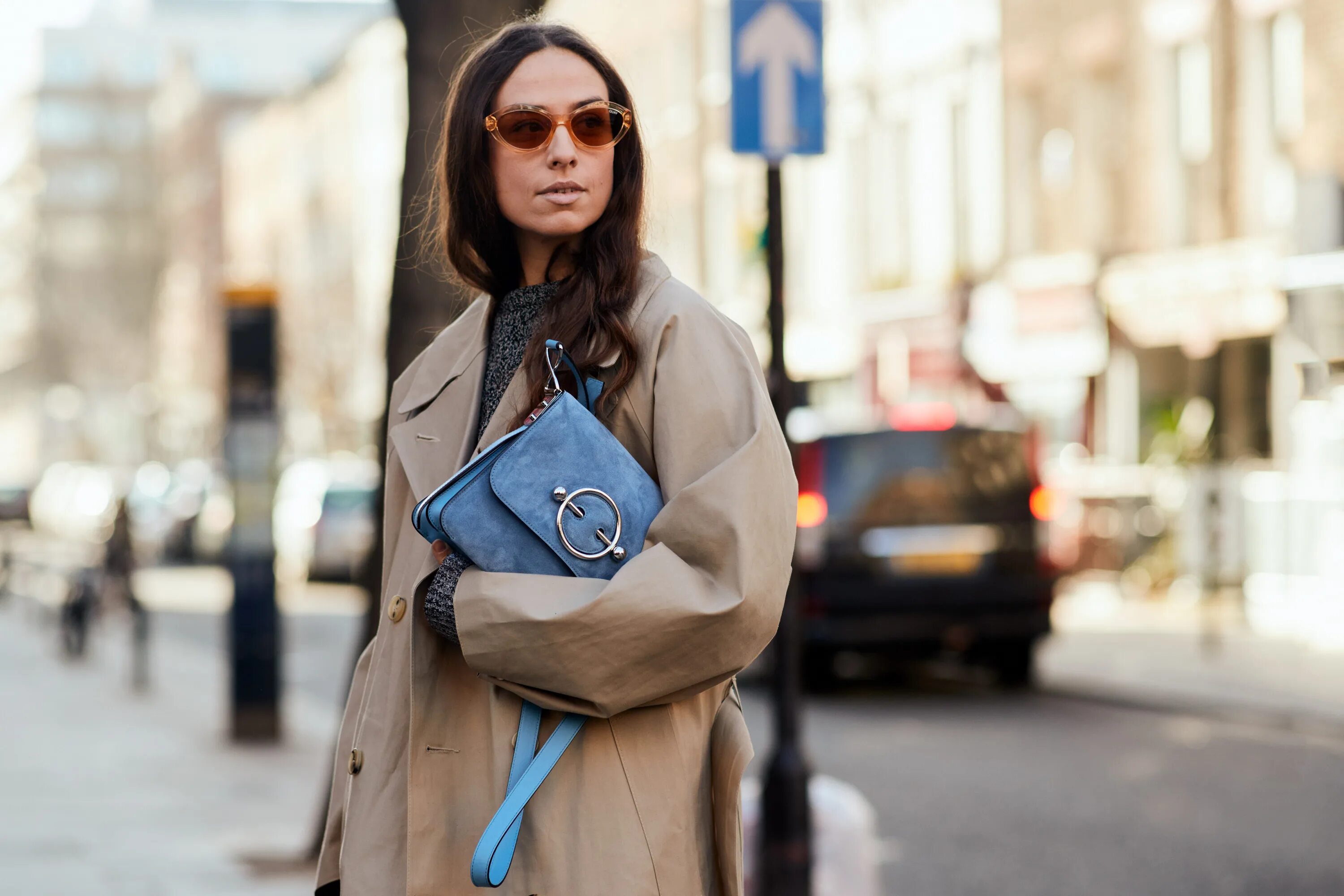 стайл бай. Cardigan street style 2021. лондонский стиль 2022. мужской пиджак в женском гардеробе. бетти барклай духи.