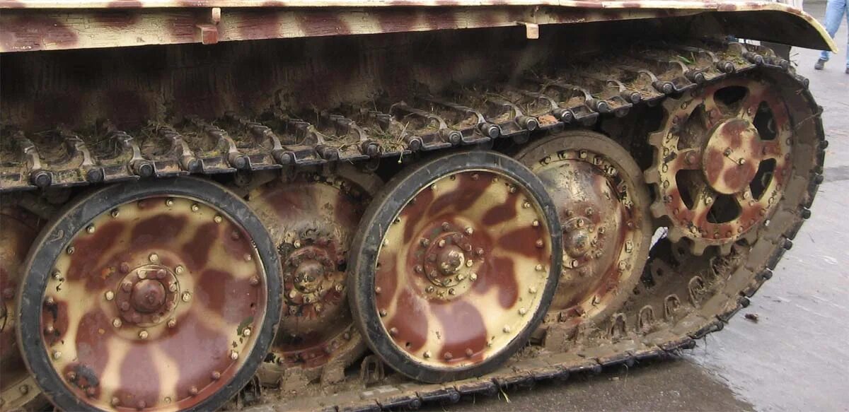 Пантера танк гусеницы. Телетанкетки sd. Траки tiger ii. Гусеницы немецких танков. Траки от танков ркка.