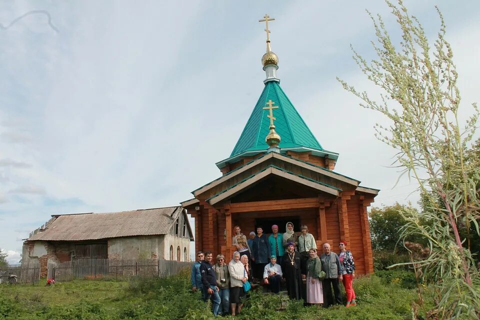 Открыть приход. Церковь в Сибири. Каменный храм Сибири. Летние часовни в Сибири. Храм сибирских святых на р.туре.