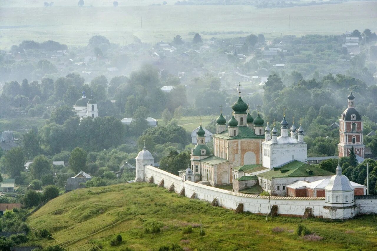 Город переславль залесский. Переславль-Залесский золотое кольцо. Переславль-Залесский достопримечательности. Переяслав Залесский Ярославская. Переславль-Залесский Переславский Кремль.