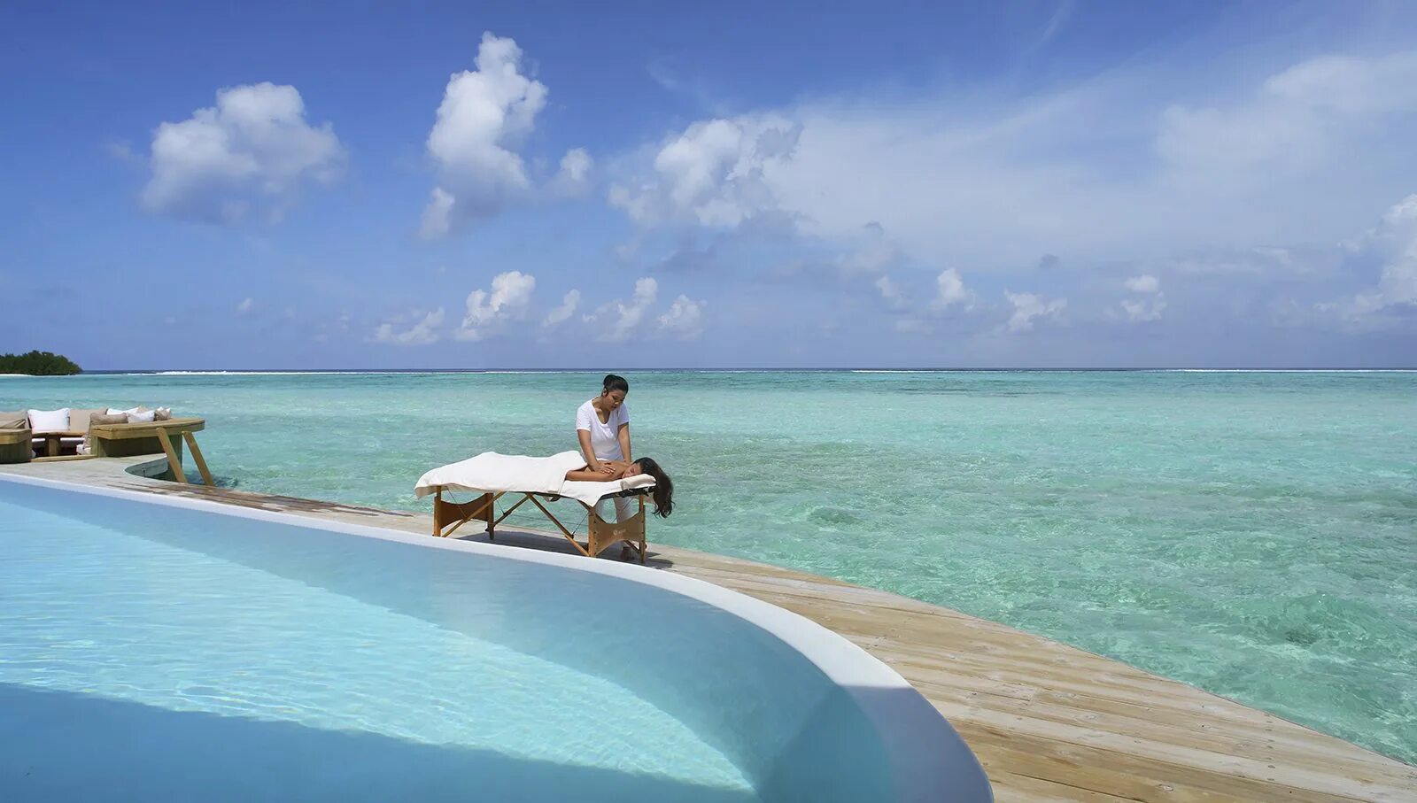 Exciting travel holidays. Exciting travel holidays. Exciting travel holidays. Exciting travel holidays. Отпуск в европе.