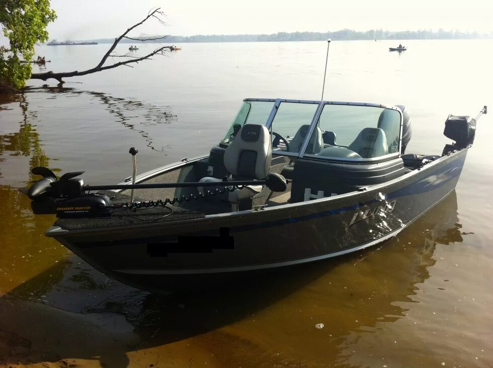 Катер 5400. Моторная лодка для рыбалки. Рыболовный катер. Алюминиевые катера для рыбалки. Куплю катер с мотором б у