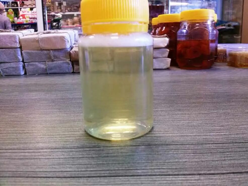 Мед с йодом. Мет растворенный в воде. Натуральный мед в воде растворяется. Поддельный мед в воде. Мед растворяется в воде или нет.
