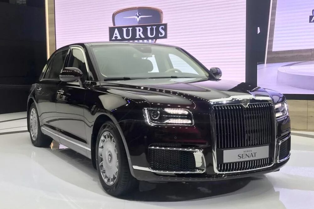 Аурус фото машины. Aurus Senat Limousine Путина. Аурус Сенат комендант. Машина Путина Аурус 2020. Аурус Сенат 2020.