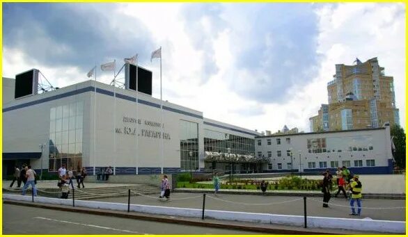 дом культуры пермь дк гагарина. пермь театр дворец культуры им гагарина. бульвар гагарина 38 пермь. бульвар гагарина 86 пермь. дк им гагарина пермь.