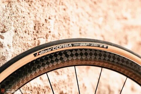 Vittoria Reifen Corsa Control TLR falt 28Zoll 25-622mm 700x25C schwarz Fahr...