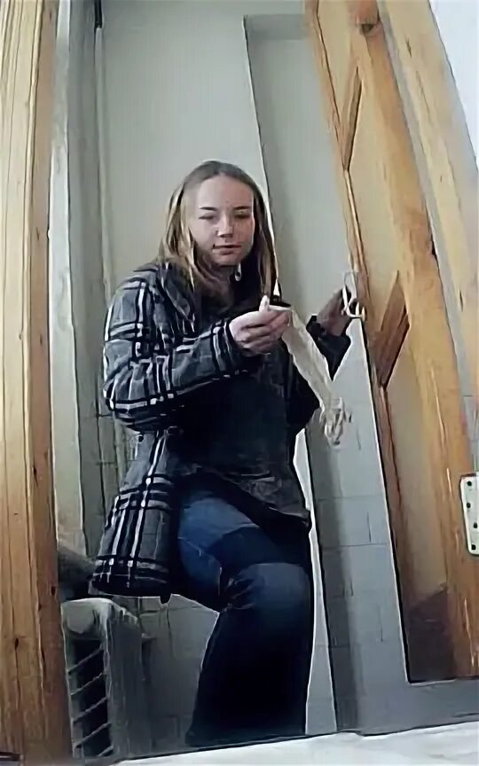 скырытный камера женские толет. Student restroom - студенческий туалет. видеокамера в туалете. камера туалет студент. камера туалет студент.