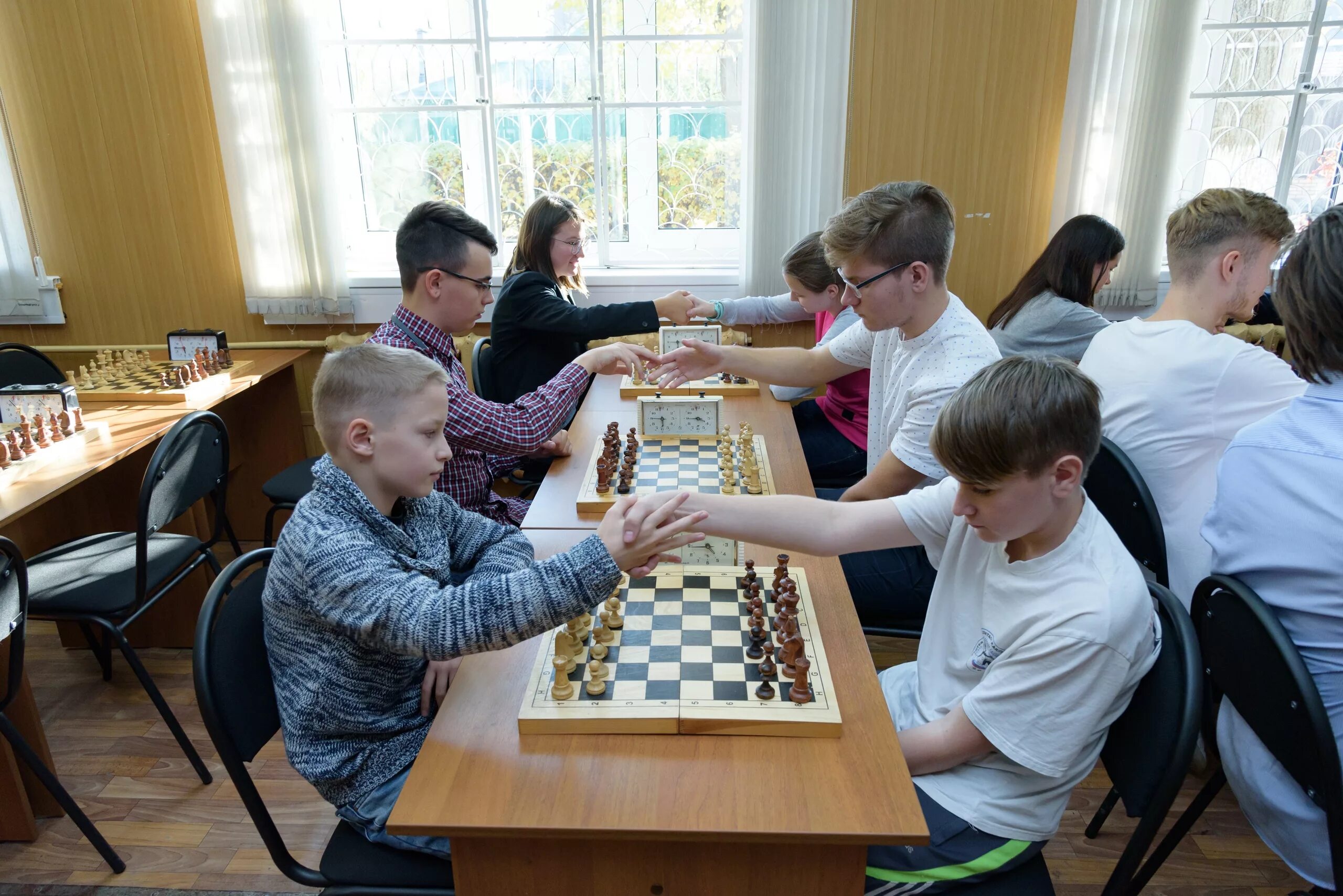 школа шахмат в твери соревнования. шахматная тверь. шахматы россия. шахматы композиция. шахматная тверь.