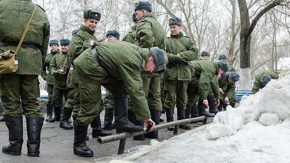 Военные сборы запасников россии. Военные сборы. Сборы запасников. Военный запас. Солдат запаса.