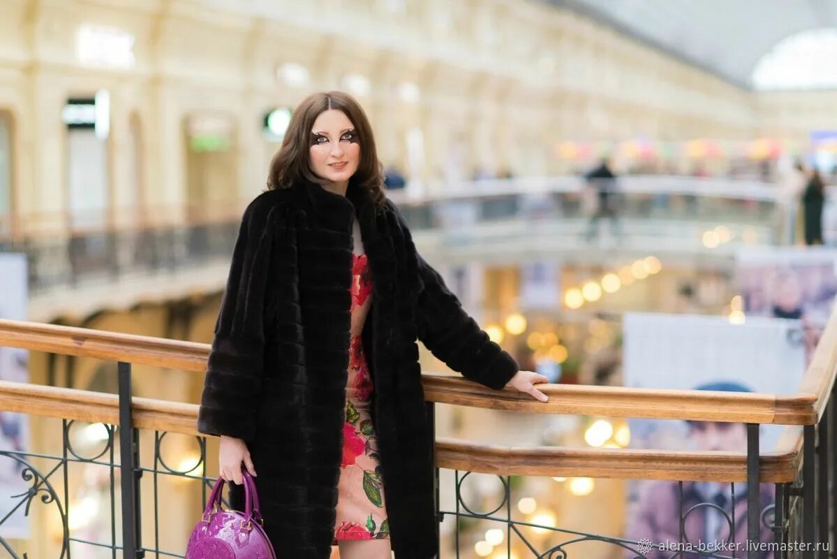 Шуба екатерина норка куница. Соболиная шуба 2021. Шикарная шуба. Соболиная шуба снежная королева. Шуба натуральная.