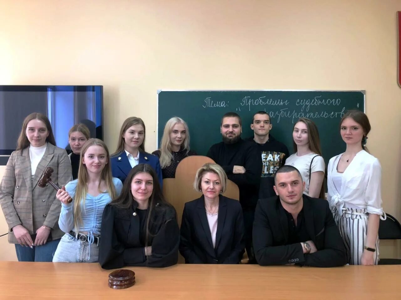 Студенты академии. Обеспечение первокурсников академии. Картинки студентов академии. Студенты ранхигс. Студенты академии.