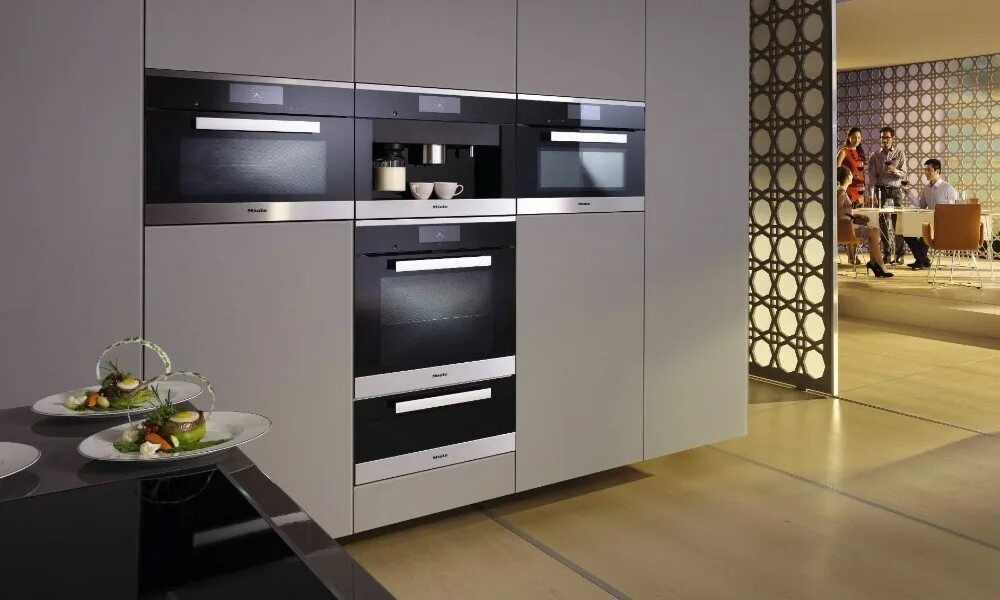 Бренды встроенной техники для кухни. Miele cva6800. Встраиваемая техника Miele. Встроенная техника Miele. Встроенная техника бош для кухни.
