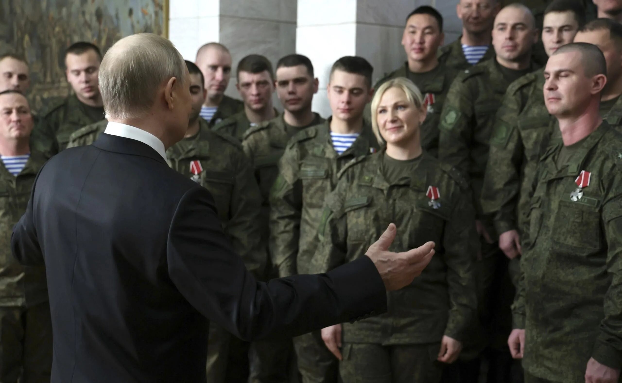 Фото военнослужащих. Военная форма. Человек в военной форме. Второе декабря 2023