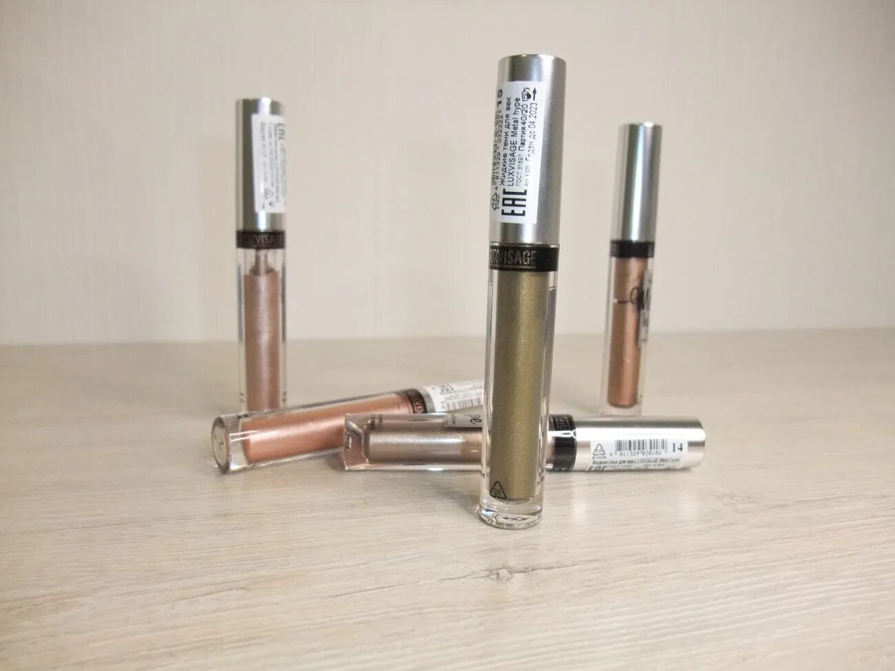 Matt tint luxvisage жидкие. Матовые жидкие тени отзывы. Матовые тени жидкие орифлэйм. Luxvisage metal hype liquid eyeshadow свотчи. Матовые жидкие тени отзывы.