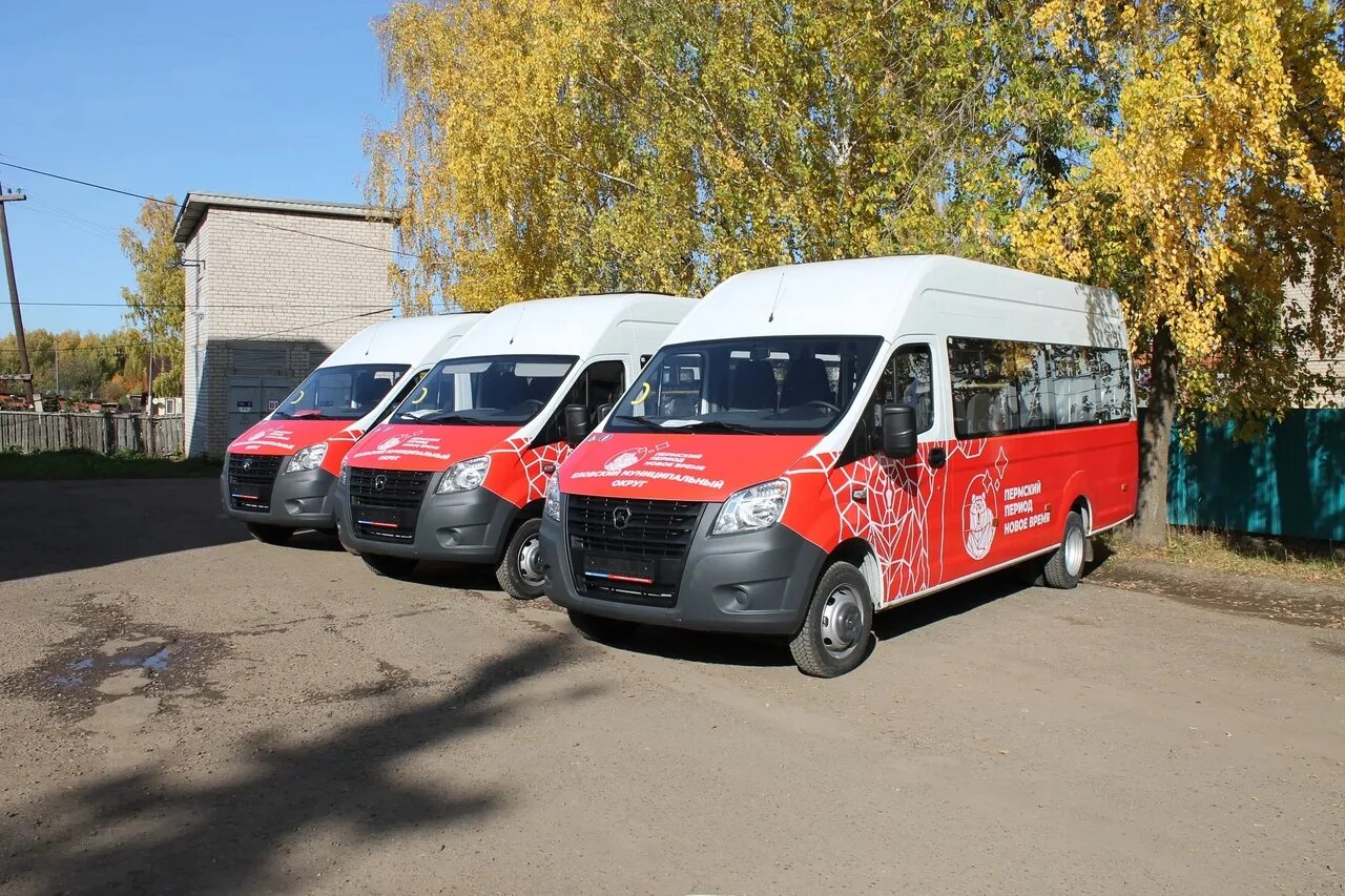 Автобус пермь елово чайковский. Маршрутка Пермь. 23 Автобус Пермь. Автобус КАМАЗ И Газель. Новые маршрутки.