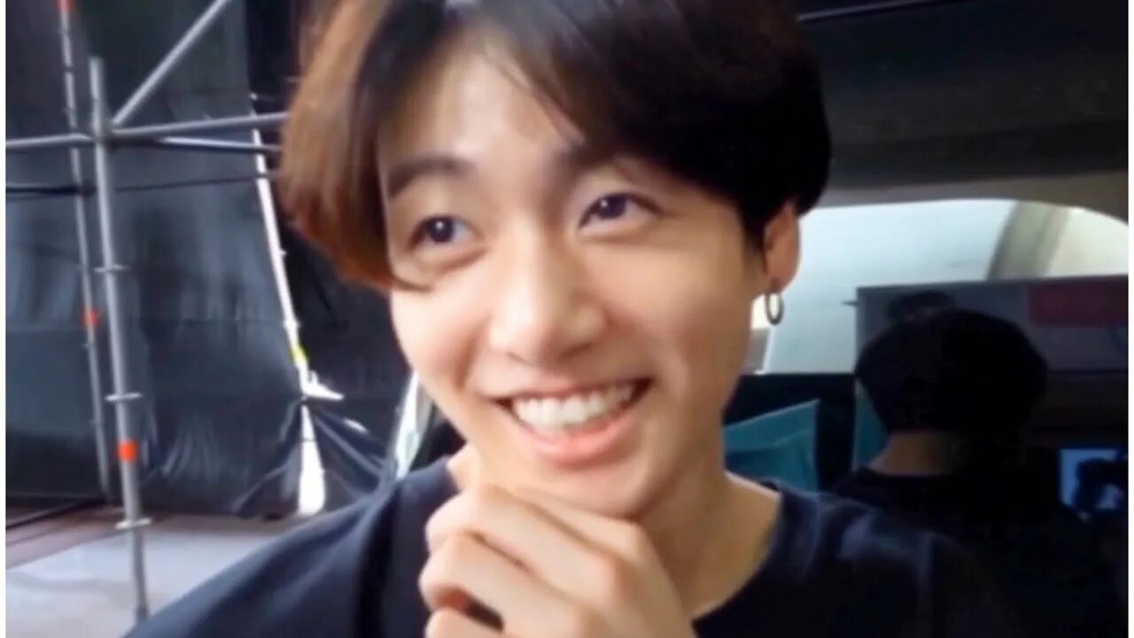 Pin by mari :D on --bts Bare face, Bts v, Kim taehyung