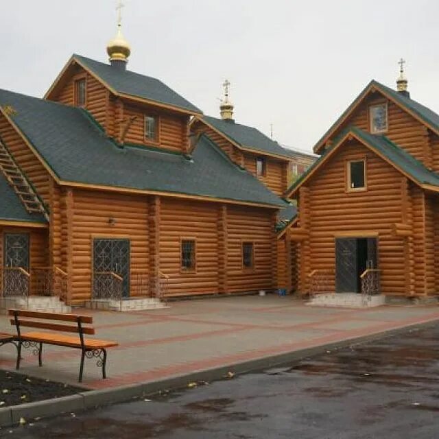 храм всех святых в земле российской просиявших в черемушках. храм киево-печерских святых в черёмушках. церковь преподобных отцов новочеремушкинская. храм всех преподобных киево-печерских в черемушках официальный. храм преподобных отцов киево-печерских в черемушках.