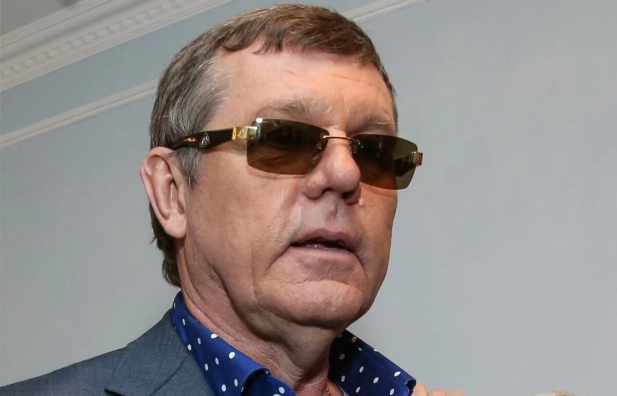 Сколько лет александру новикову певцу