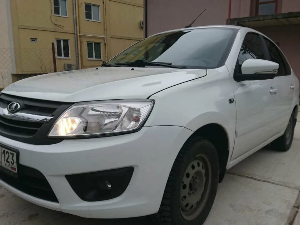 Грант краснодарский авито. Продам Гранта 2015 г белый 106 л.с. Авито Краснодарский край автомобили с пробегом ВАЗ Гранта. Продажа Гранта Ставрополь.