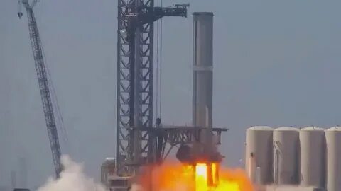 Ракета маска взорвалась