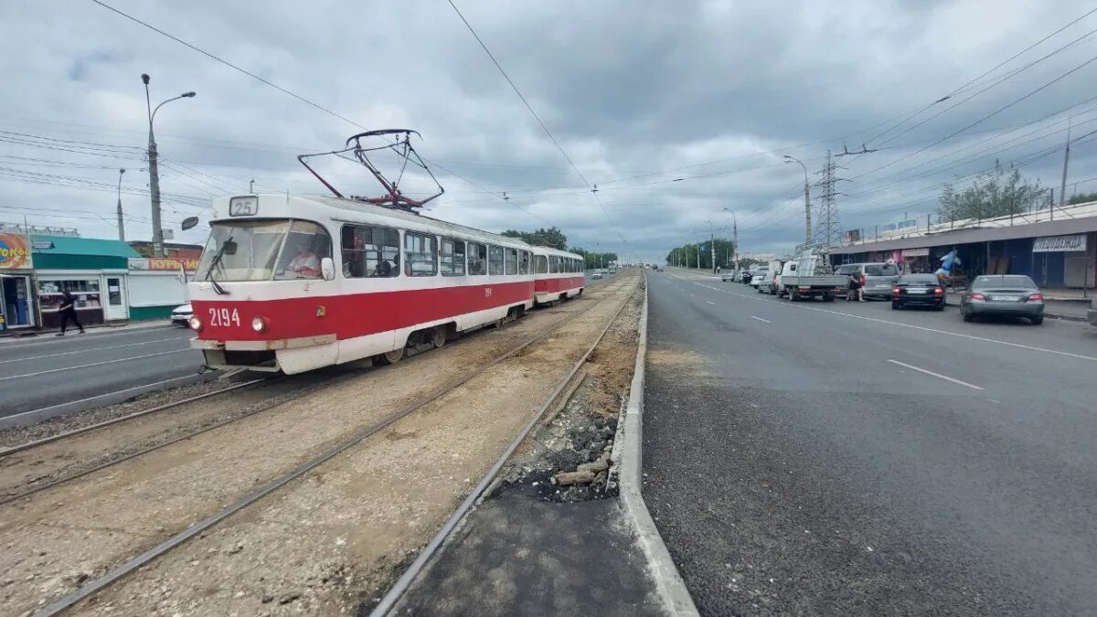 Ремонт трамвайных путей в самаре на новосадовой. Авария трамваев в Самаре на 22 Партсъезда. Трамвай по 22 Партсъезда Самара. Трамвайный Самара 2008. Трамваи в Самаре.