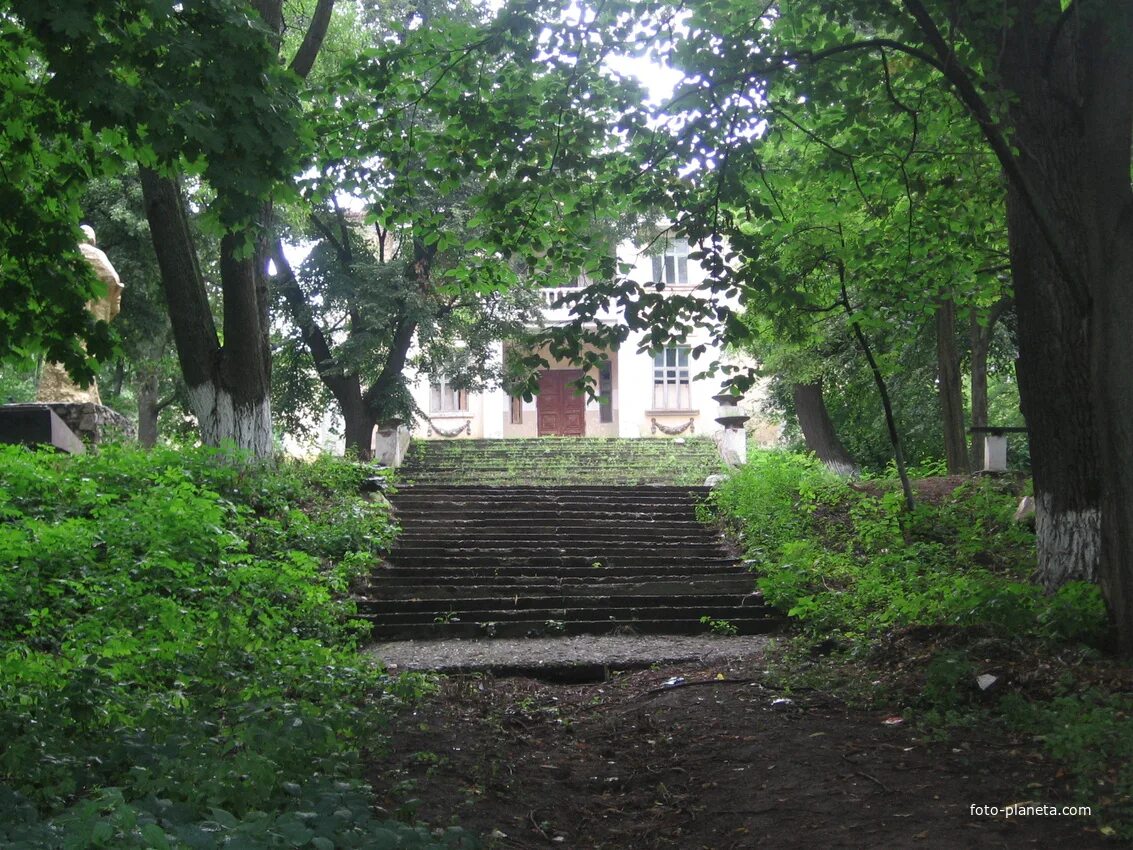 Хотень сумская область. Усадьба хотень. Н п хотень. Хотень калужская область сухиничский район. Н п хотень.