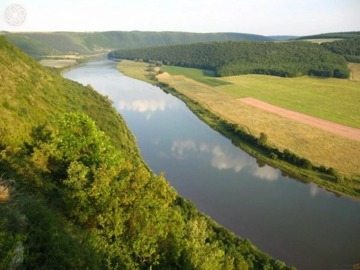 Река укр. Река Днестр. Река Днестр Украина. Неман Буг Днестр. Днестр Молдова каньон.