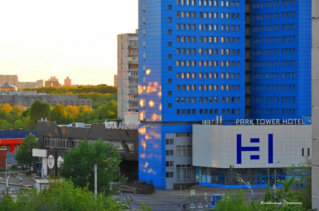 Гостиница молодежная москва дмитровское шоссе. Гостиница парк тауэр дмитровское шоссе д. Молодежная дмитровское шоссе. Метро тимирязевская гостиница молодежная. Москва дмитровское шоссе 27 парк тауэр.