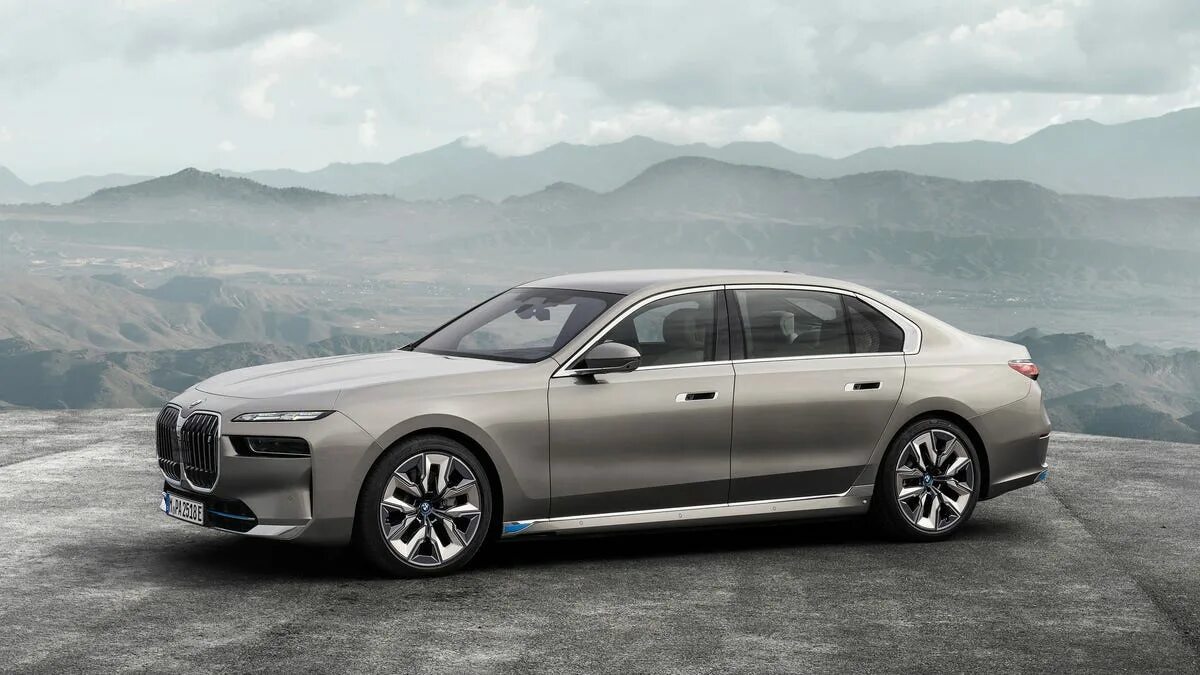 Bmw 7 series 2023. Bmw i7 2022. Бмв седан 2022. Bmw 7 2022 g70. Бмв 7 g70.