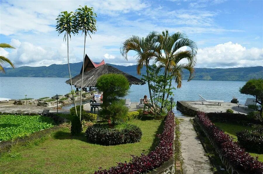 Самосир. Озеро тоба. Остров самосир. Остров суматра. Чопиксы остров самосир.