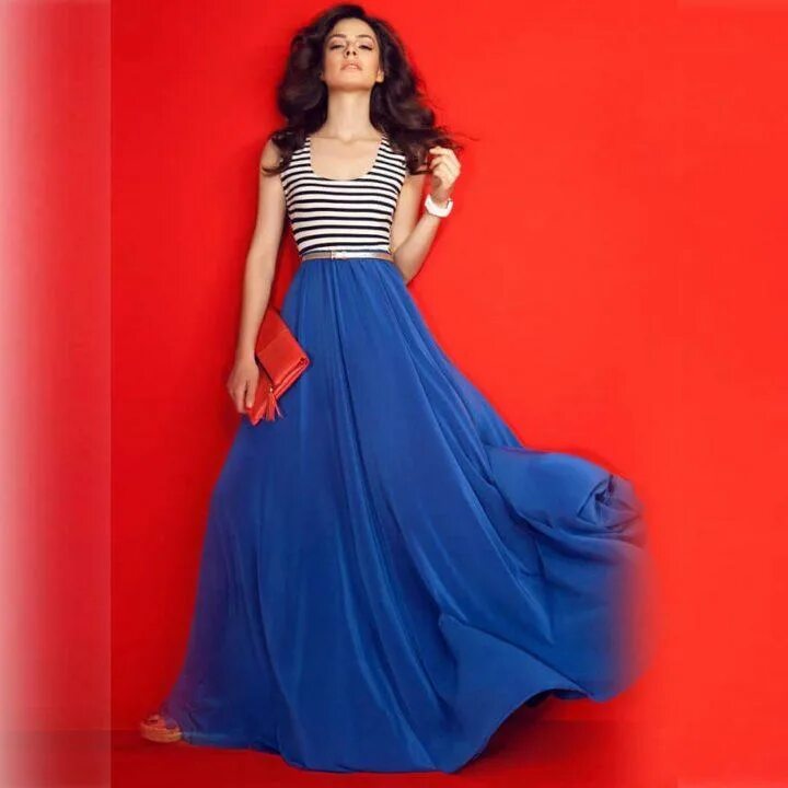 Длинный синий. Цветная длинная синяя юбка. Длинная юбка синего цвета. Длинная темно синяя юбка с цветами. Синяя юбка с красными цветами.