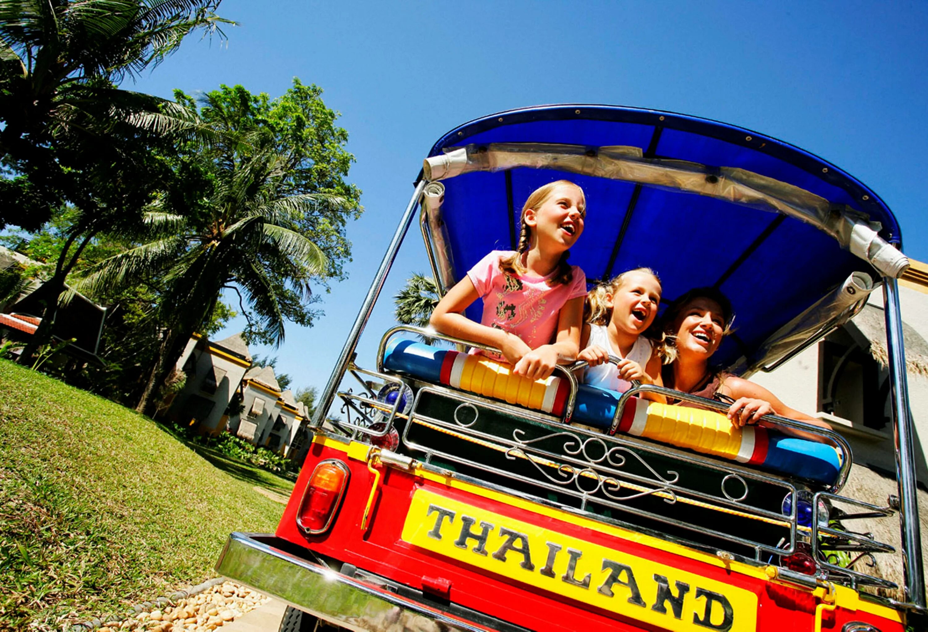 Путевка таиланд паттайя. Путешествие Таиланд – Паттайя. Путешествие с семьей. Таиланд туристы. Путешествие с детьми в Тайланд.