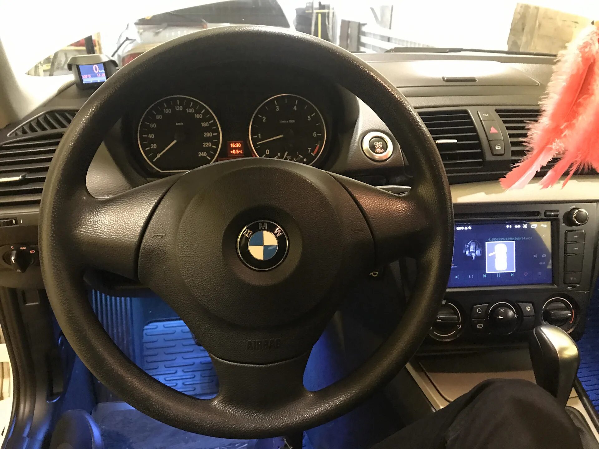 Bmw e87 руль. Руль бмв е87. Бмв е87 руль. Бмв е87 руль. М руль бмв е90.