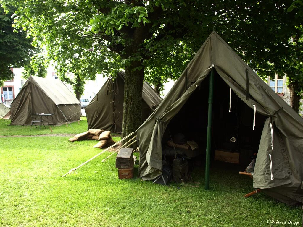 Camp фото. Лагерная палатка армейская. Палаточный военно-полевой госпиталь. Войсковые палатки РККА. Полевой лагерь из палаток м-30.