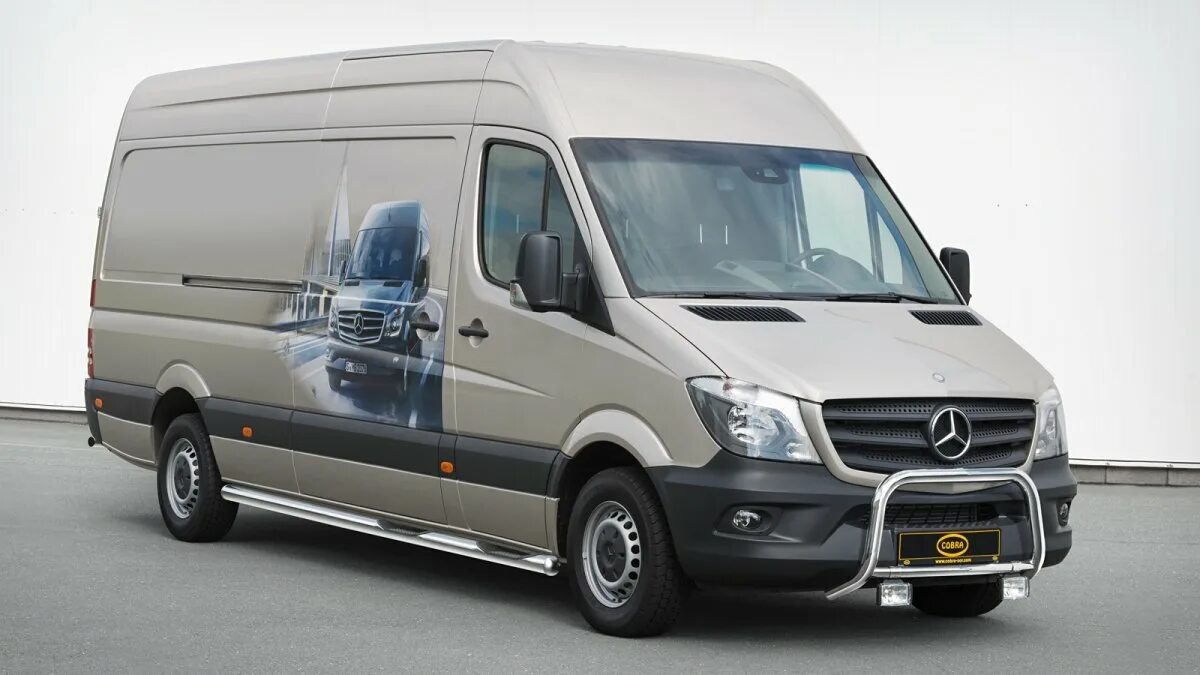 Спринтер рестайлинг. Мерседес Спринтер w906. Мерседес Спринтер 906. Mercedes-Benz Sprinter w906 фургон. Мерседес Спринтер w906 фургон.