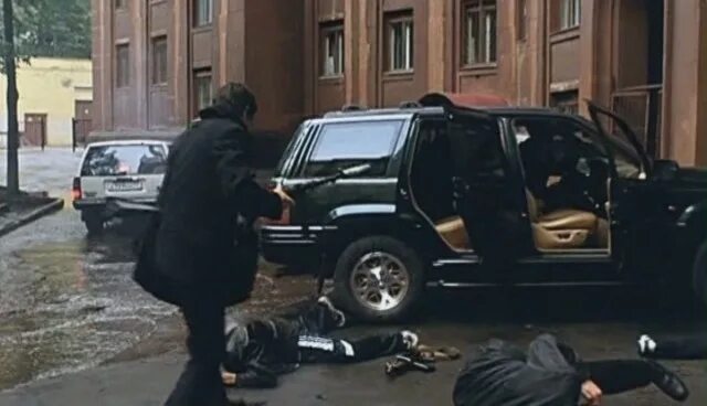 Включи видео брат 2. Брат 2 машина. вольво брат 2. расстрелянный джип брат 2. машина бодрова.