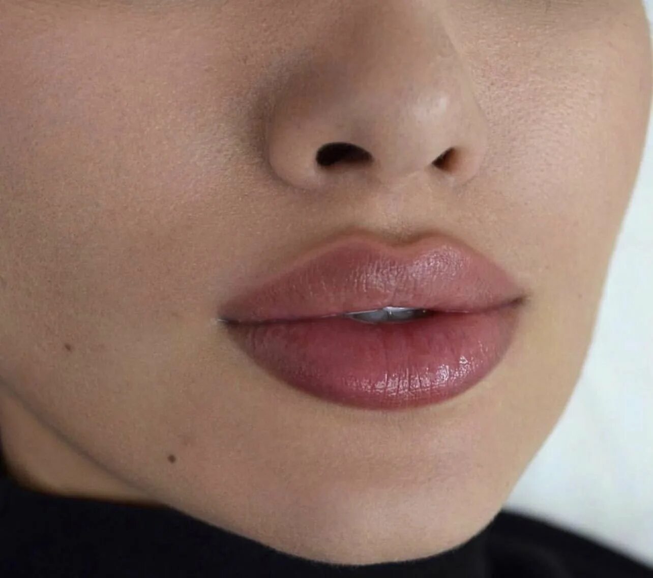 Сделать форму губ. Красивая форма губ. Красивые губы. Красивые пухлые губы. Идеальная форма губ.