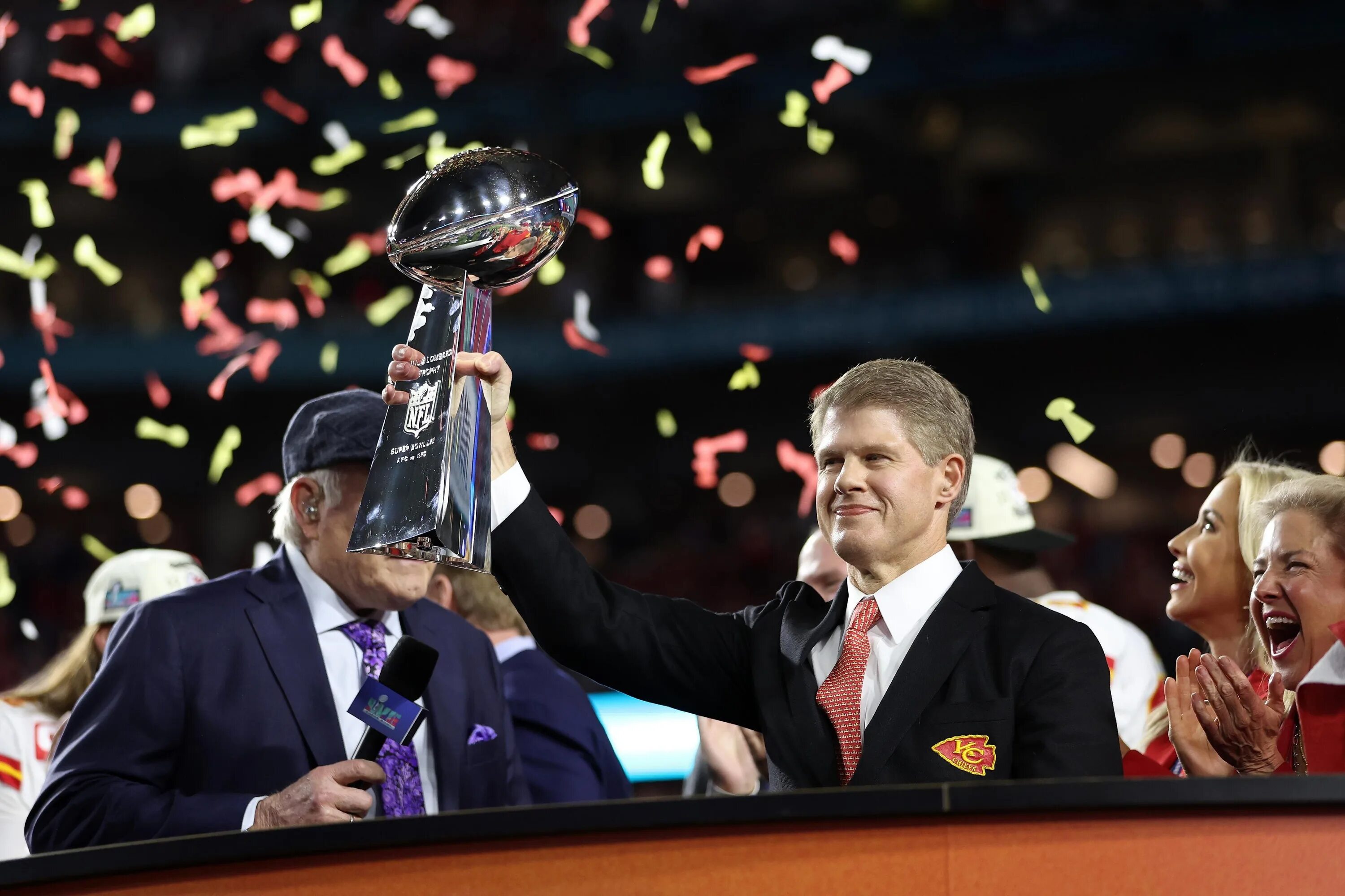 Суперкубок южной америки. Суперкубок южной америки. Кубок винса ломбарди. Super bowl фото вертикальное. Кубок дании по футболу.